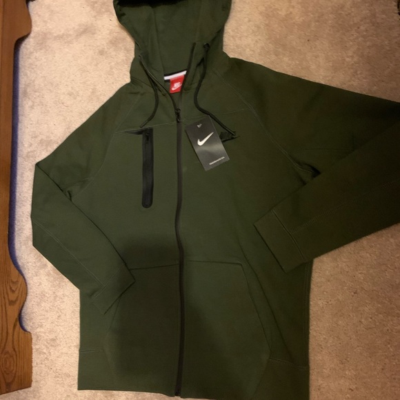 Olive green nike set Clearance